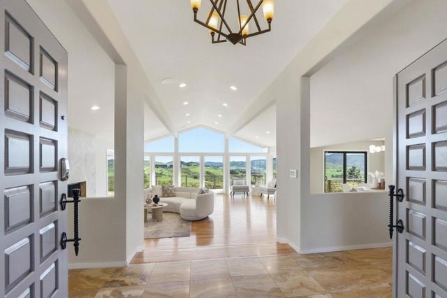 20768 Scenic Vista Drive, San Jose, CA 95120