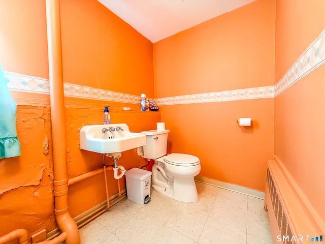 14 Lynn Avenue, Plymouth, CT 06786