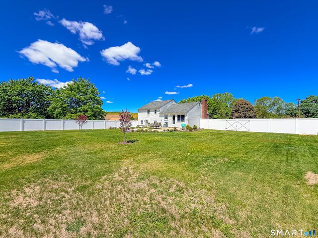 14 Lynn Avenue, Plymouth, CT 06786