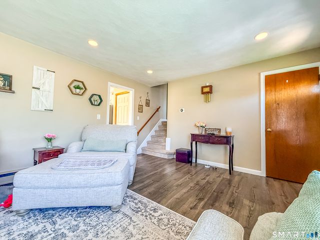 14 Lynn Avenue, Plymouth, CT 06786