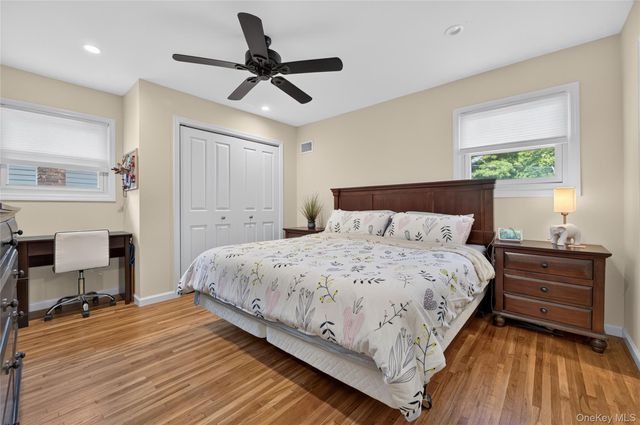 31 Driftwood Drive, Port Washington, NY 11050
