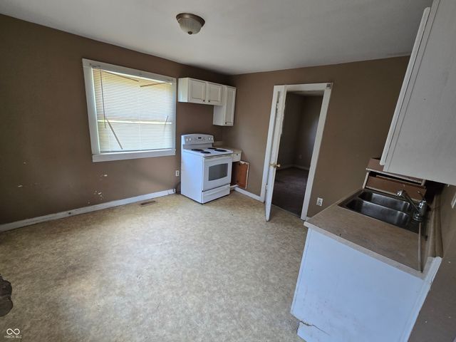 654 N Alton Avenue, Indianapolis, IN 46222