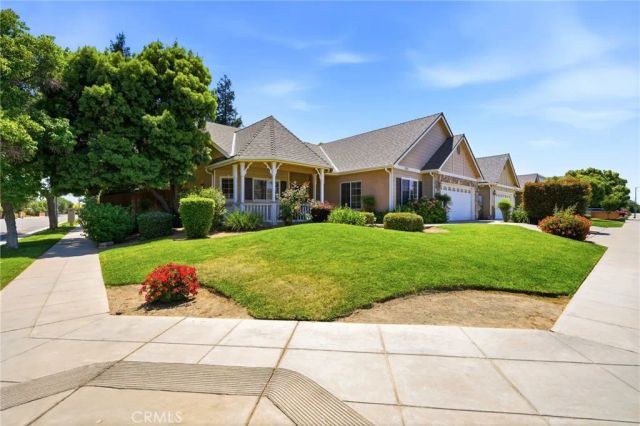 4651 W Morris Avenue, Fresno, CA 93722