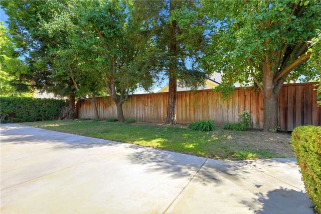 4651 W Morris Avenue, Fresno, CA 93722