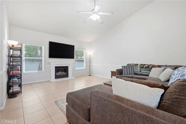 4651 W Morris Avenue, Fresno, CA 93722