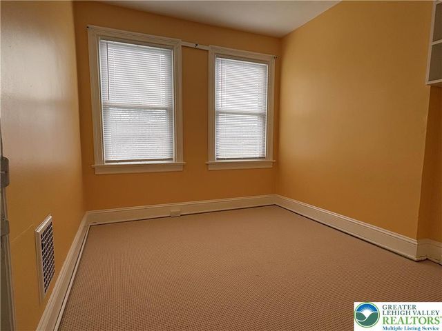 754 East Washington Avenue, Bethlehem City, PA 18017