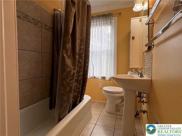 754 East Washington Avenue, Bethlehem City, PA 18017