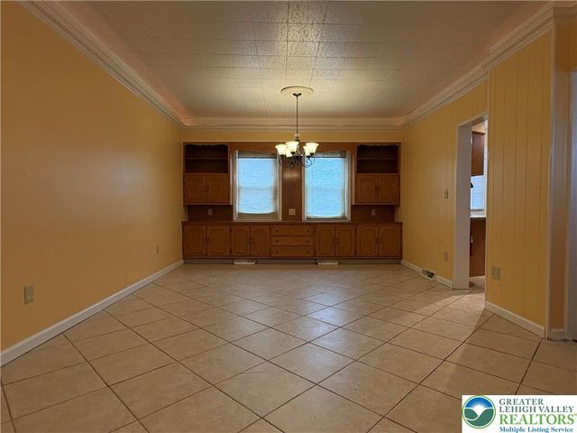 754 East Washington Avenue, Bethlehem City, PA 18017