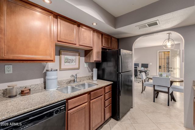 8500 E INDIAN SCHOOL Road 238, Scottsdale, AZ 85251