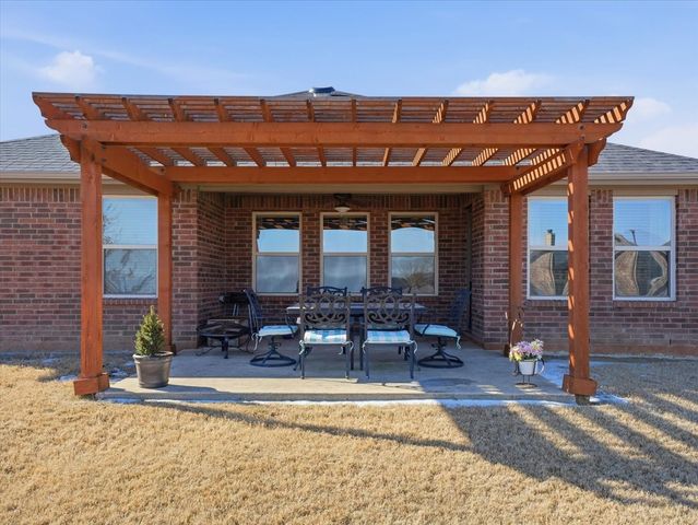 357 Coral Vine Lane, Burleson, TX 76028