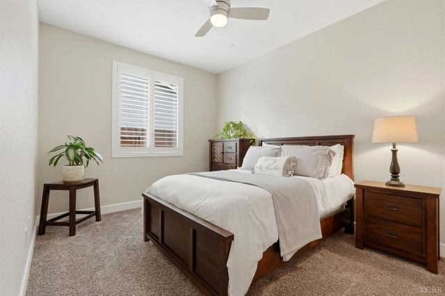 3262 N Morning Dove Lane, Hanford, CA 93230