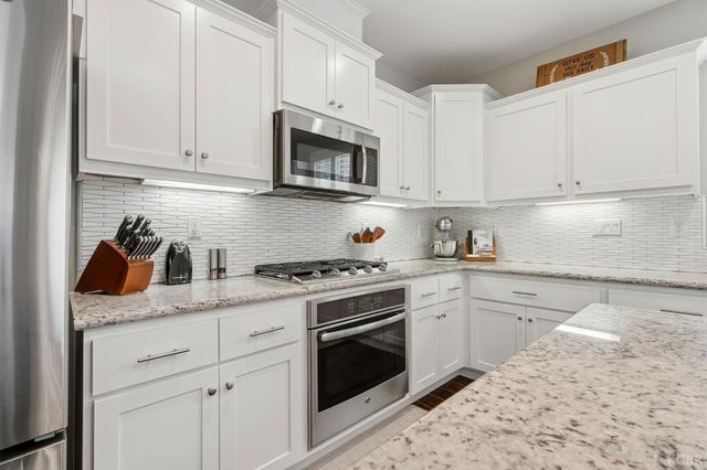 3262 N Morning Dove Lane, Hanford, CA 93230