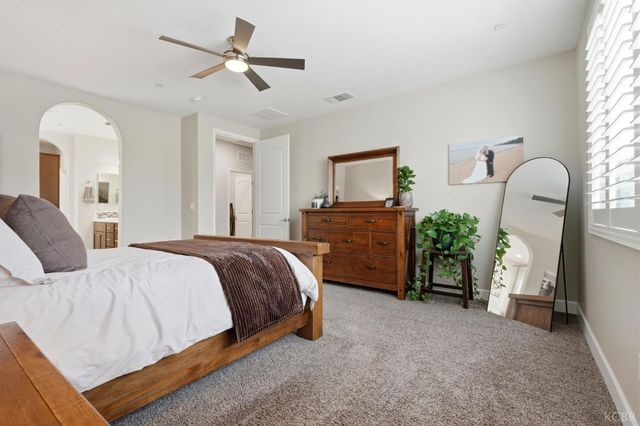 3262 N Morning Dove Lane, Hanford, CA 93230