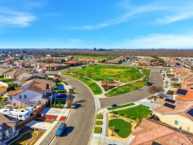 3262 N Morning Dove Lane, Hanford, CA 93230