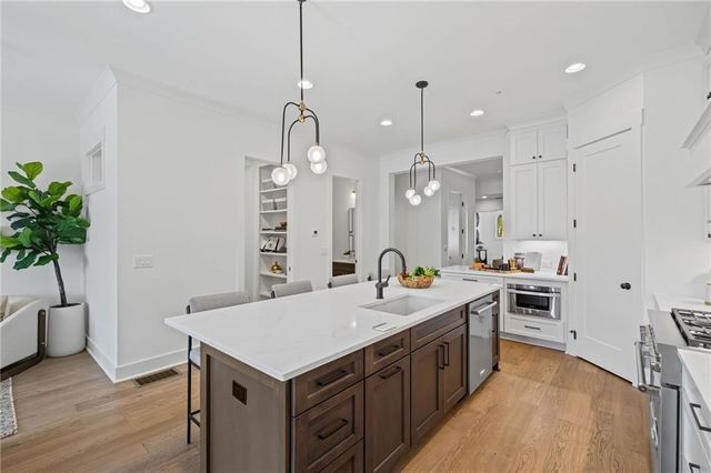 3470 Commander Cove, Suwanee, GA 30024