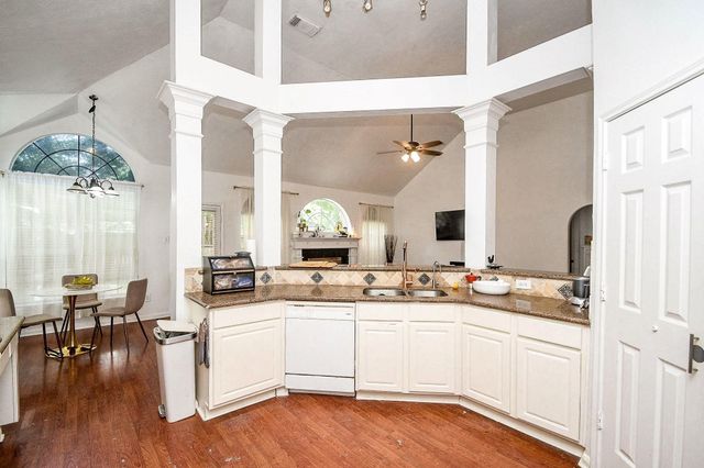 24010 Doverwick Drive, Tomball, TX 77375