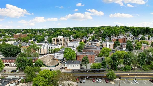 26 W Wyoming Avenue 2D, Melrose, MA 02176