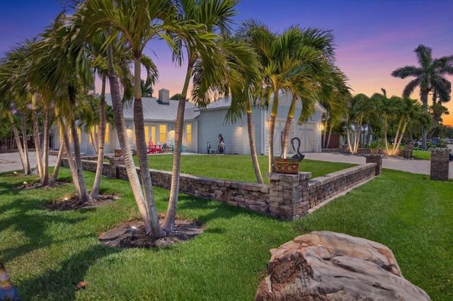 216 SUNRISE DRIVE, Nokomis, FL 34275