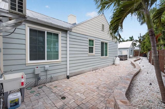 216 SUNRISE DRIVE, Nokomis, FL 34275