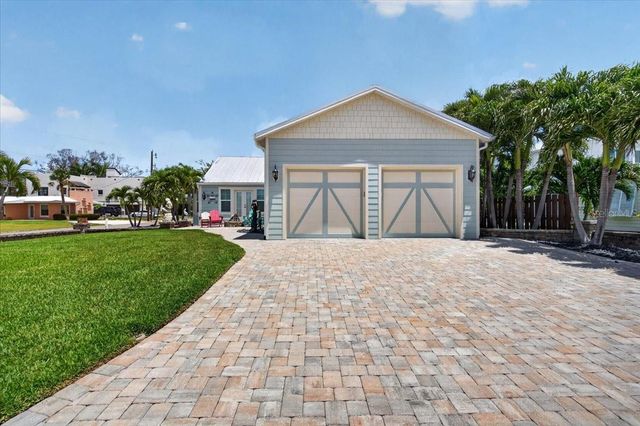 216 SUNRISE DRIVE, Nokomis, FL 34275