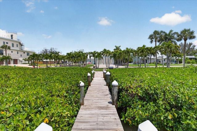 216 SUNRISE DRIVE, Nokomis, FL 34275