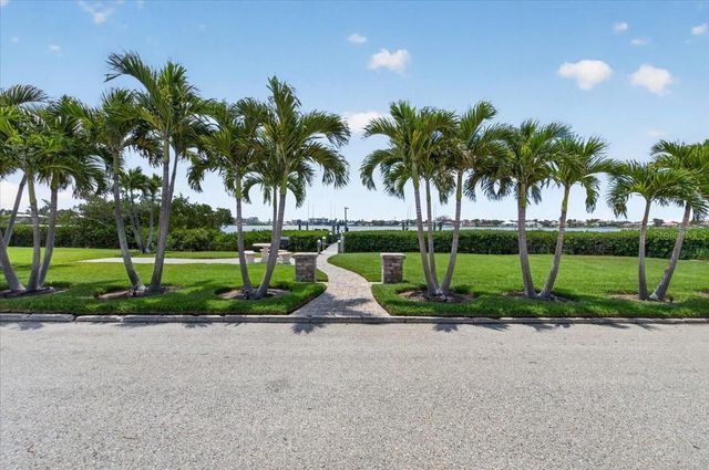 216 SUNRISE DRIVE, Nokomis, FL 34275