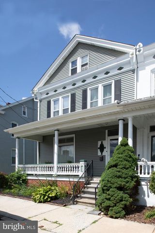 329 W WALNUT ST, Kutztown, PA 19530
