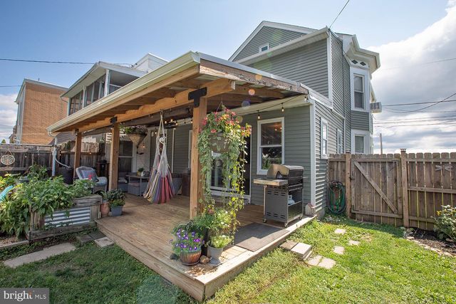 329 W WALNUT ST, Kutztown, PA 19530