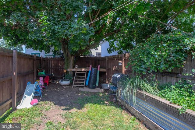 329 W WALNUT ST, Kutztown, PA 19530