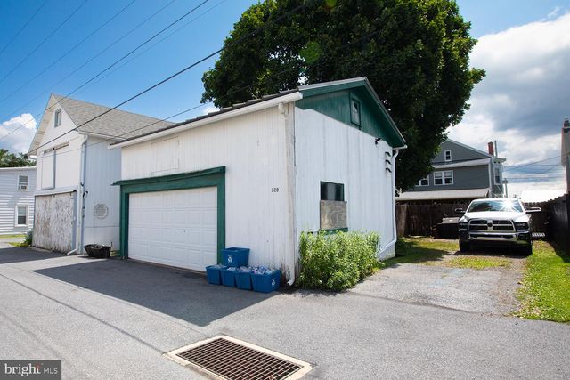 329 W WALNUT ST, Kutztown, PA 19530