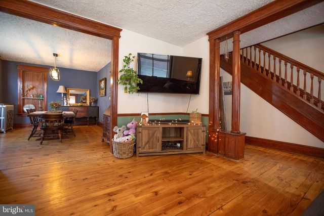 329 W WALNUT ST, Kutztown, PA 19530