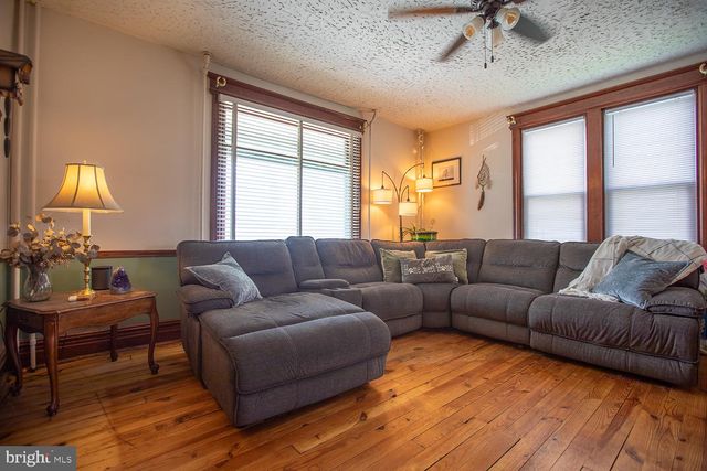 329 W WALNUT ST, Kutztown, PA 19530