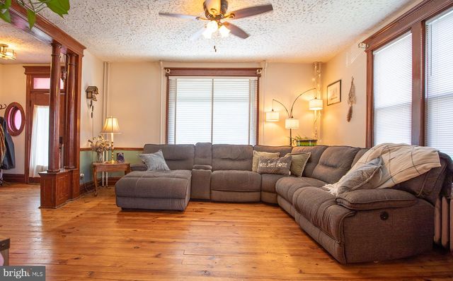 329 W WALNUT ST, Kutztown, PA 19530