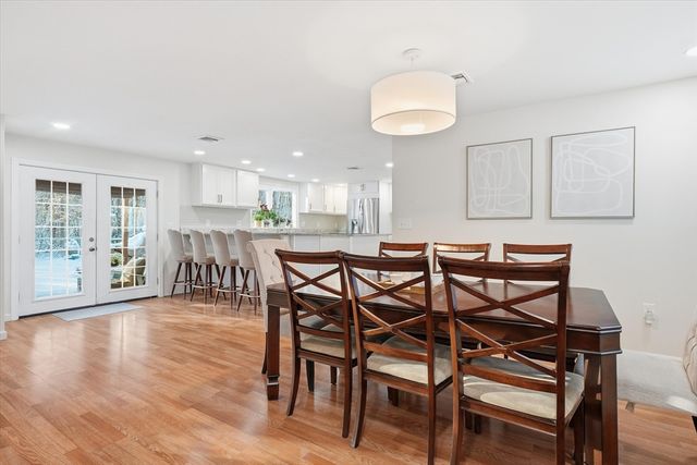 186 Mohawk Trl, Haverhill, MA 01832