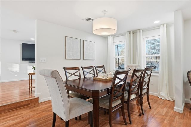 186 Mohawk Trl, Haverhill, MA 01832