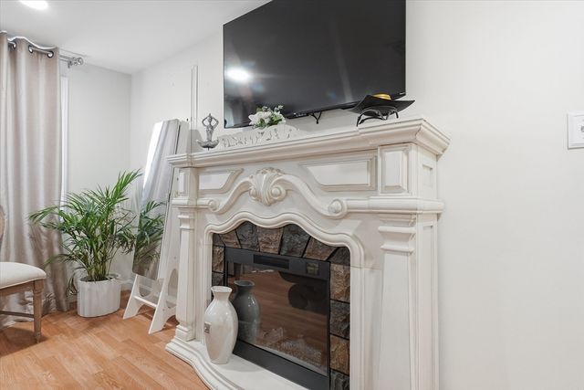 186 Mohawk Trl, Haverhill, MA 01832