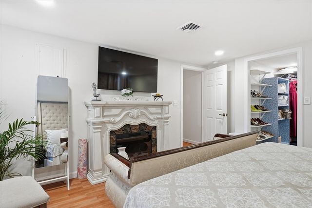 186 Mohawk Trl, Haverhill, MA 01832