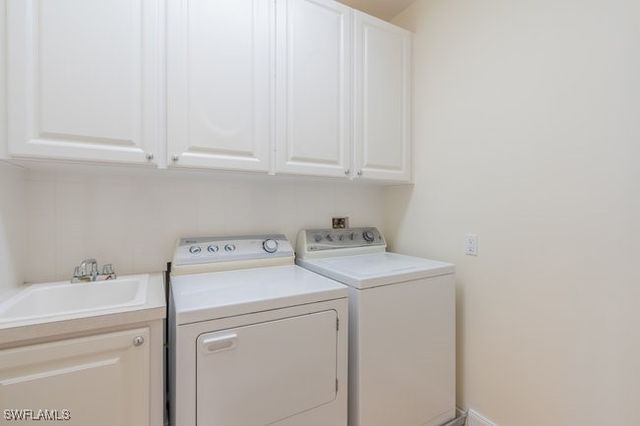 8108 Josefa WAY, Naples, FL 34114