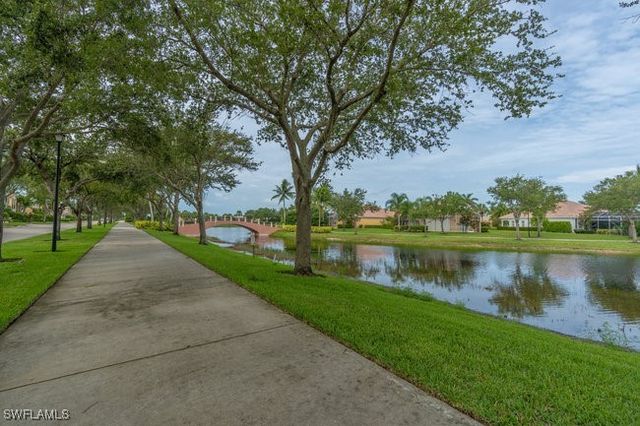 8108 Josefa WAY, Naples, FL 34114