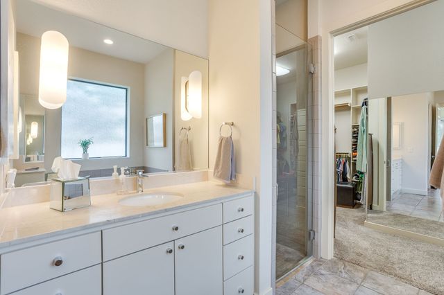 5604 Medinah Court, Granbury, TX 76049