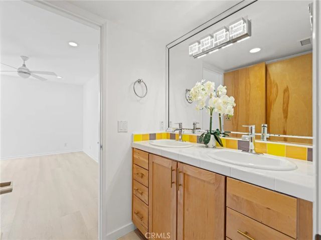 702 10th, Hermosa Beach, CA 90254