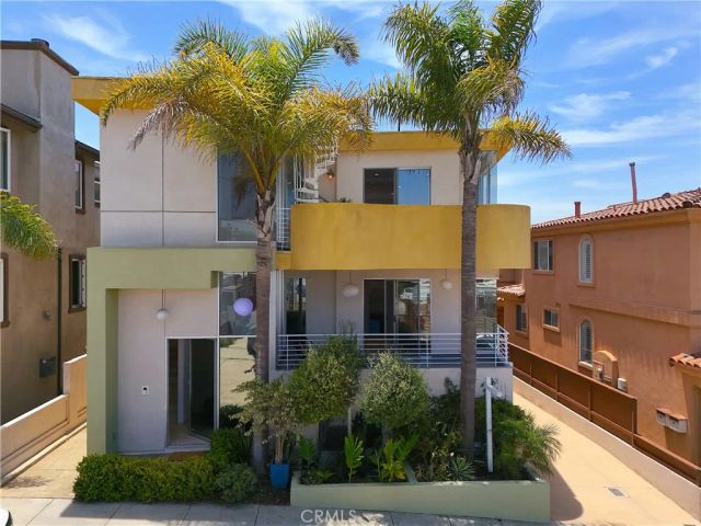 702 10th, Hermosa Beach, CA 90254