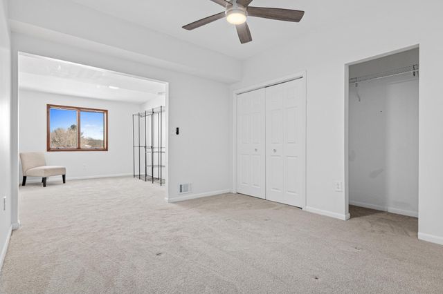 1016 W Ridge Court, New Richmond, WI 54017