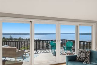 5530 Frances Avenue NE, Tacoma, WA 98422
