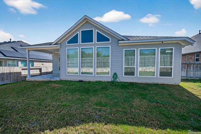 154 Lily Pass, Castroville, TX 78009