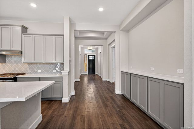 154 Lily Pass, Castroville, TX 78009