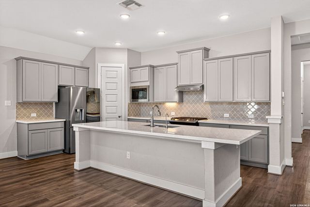 154 Lily Pass, Castroville, TX 78009