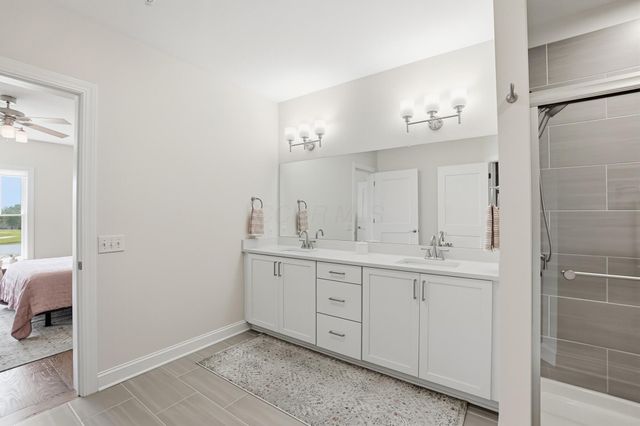 5233 Highpointe Lakes Drive, 202, Westerville, OH 43081