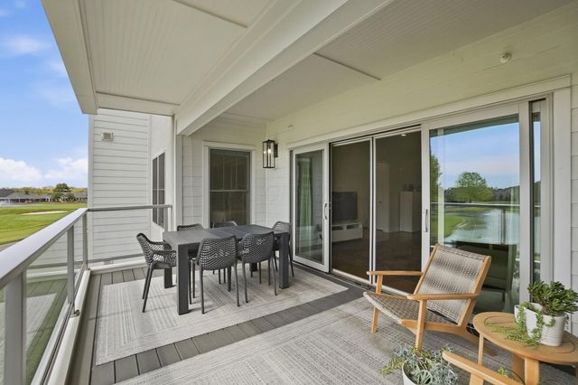 5233 Highpointe Lakes Drive, 202, Westerville, OH 43081