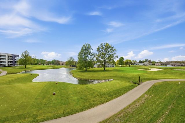 5233 Highpointe Lakes Drive, 202, Westerville, OH 43081